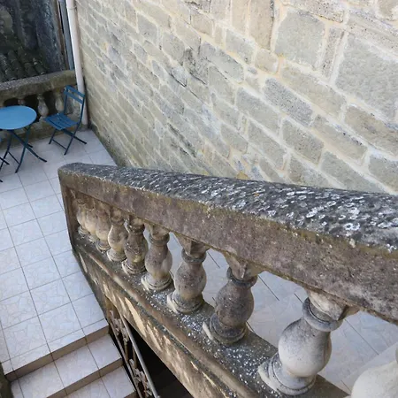 Duplex Medieval 4 12 Personnes Unique Face Au Chateau De - Uzes Διαμέρισμα Montaren-et-Saint-Médiers
